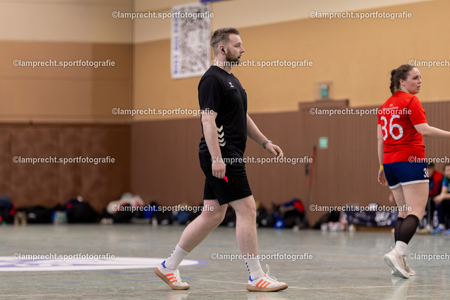 Handball I Damen I Saison 2025-2026 I Verbandsliga Süd I 15. Spieltag I HSG Kalkberg 06 - HSG Holsteinische Schweiz 128 | Schiedsrichter - Realisiert mit Pictrs.com