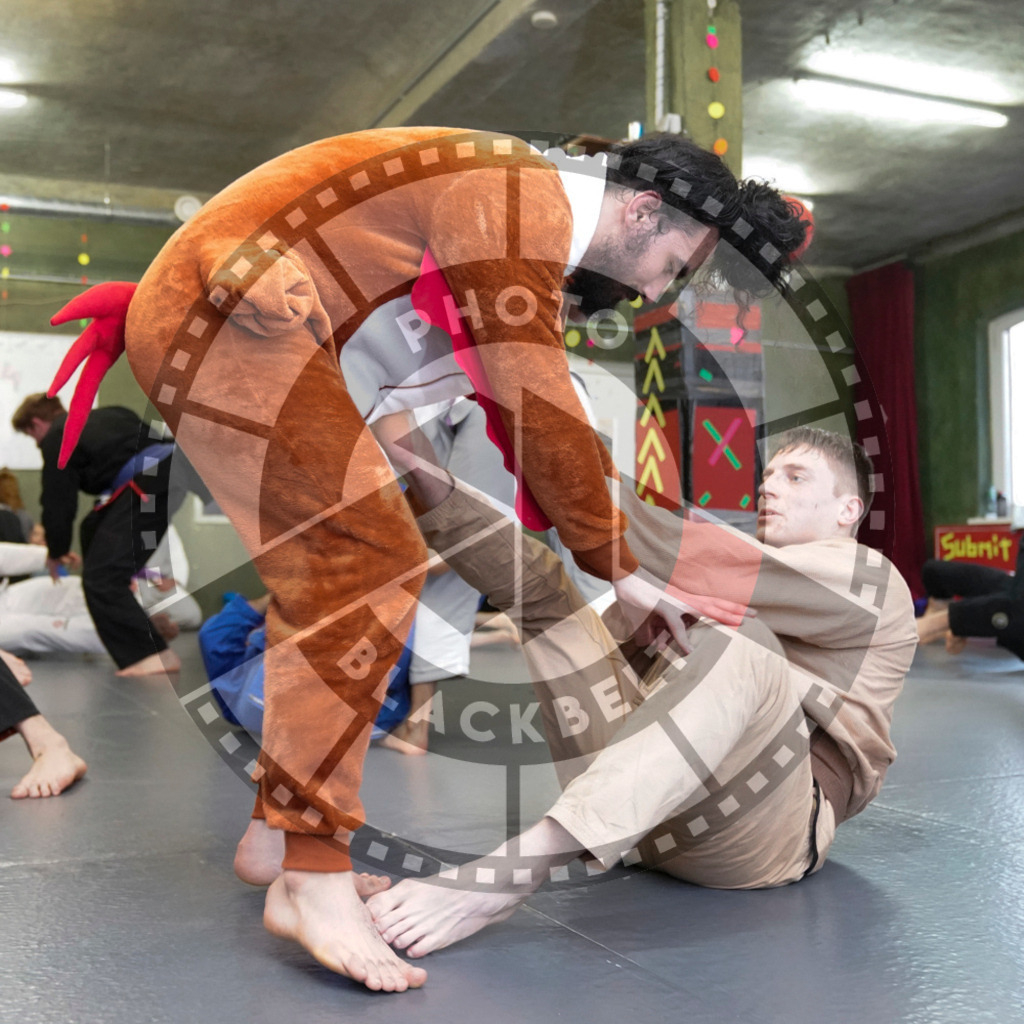 20240413PBB7516 | Fighters compete during the Grapplethon 24hours of rolling for a reason in Hamburg, Germany, on April 13, 2024.