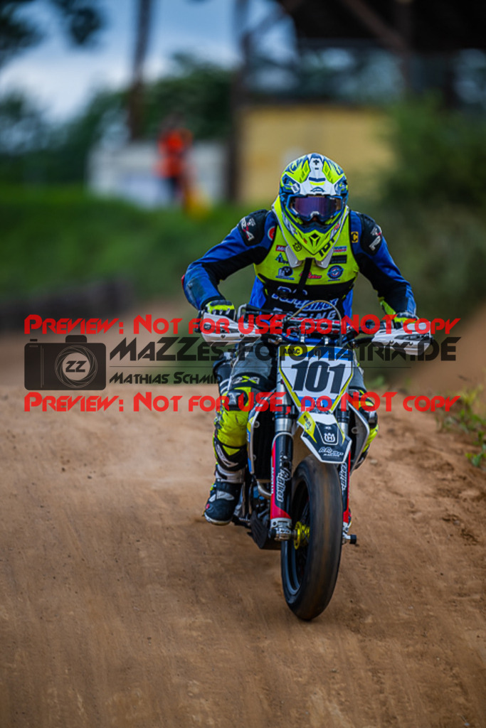 MaZZes_FotoMatrix_220528_6059 | Fotograf Mathias Schmid
Sportfotograf,
Eventfotograf,
Hochzeitsfotograf,
Portraitfotograf