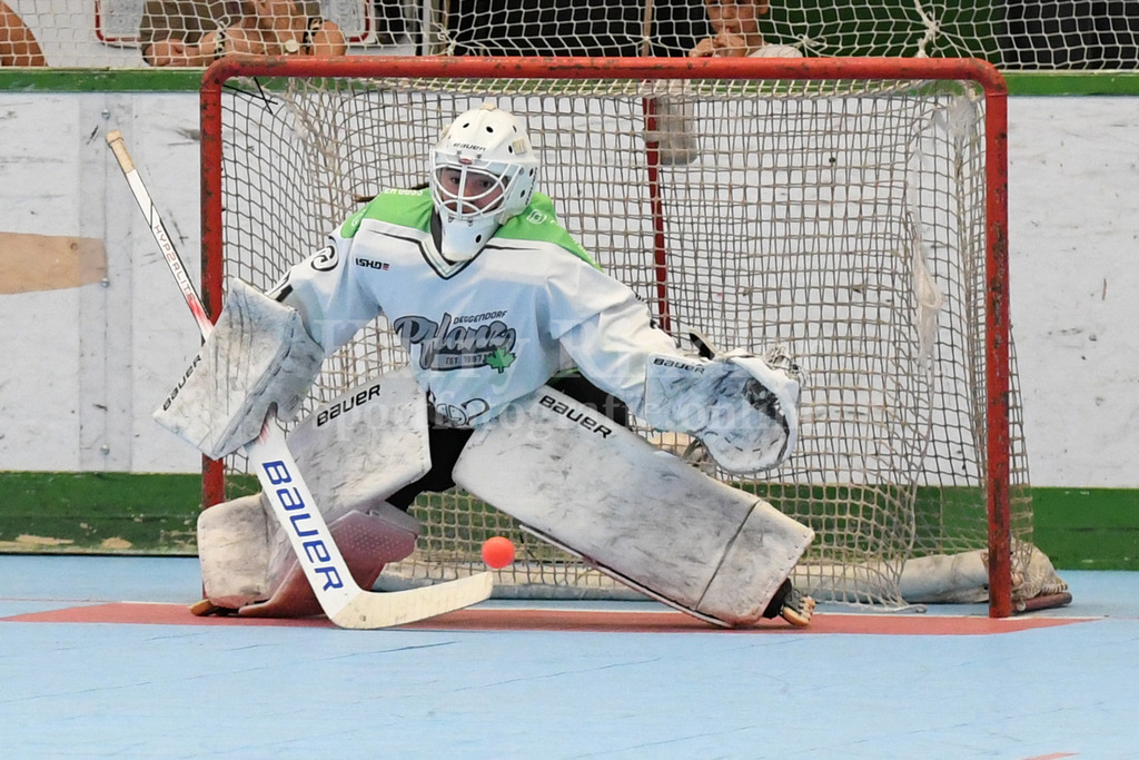 Deggendorf Pflanz : Langenfeld Devils | Theresa Brunner (Deggendorf Pflanz Herren 1) - Realisiert mit Pictrs.com