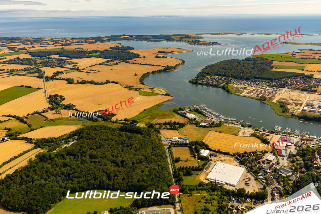 Das Luftbild der Stadt Kappeln wurde 2022 vom Flugzeug heraus erstellt (keine Drohnen-Aufnahmen) Aufnahmehöhe ca.450 Meter- hohe Bildauflösung und Druck-Qualität. Garantiert!