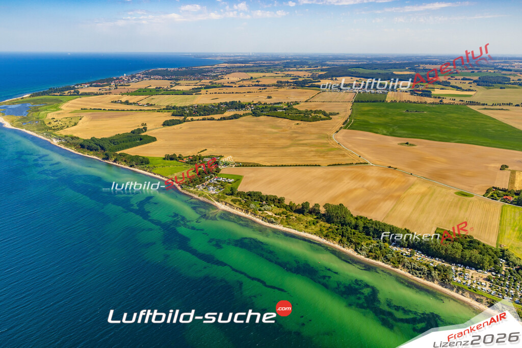 Luftaufnahme Meschendorf Rerik - Die Luftaufnahme wurde 2025 vom UL-Flugzeug heraus erstellt ( ohne Drohne ) - Hochauflösende Luftaufnahme - für professionelle Ausdrucke geeignet. Die Geschenkidee !Mit Lizenz und Bildrechte bestellbar