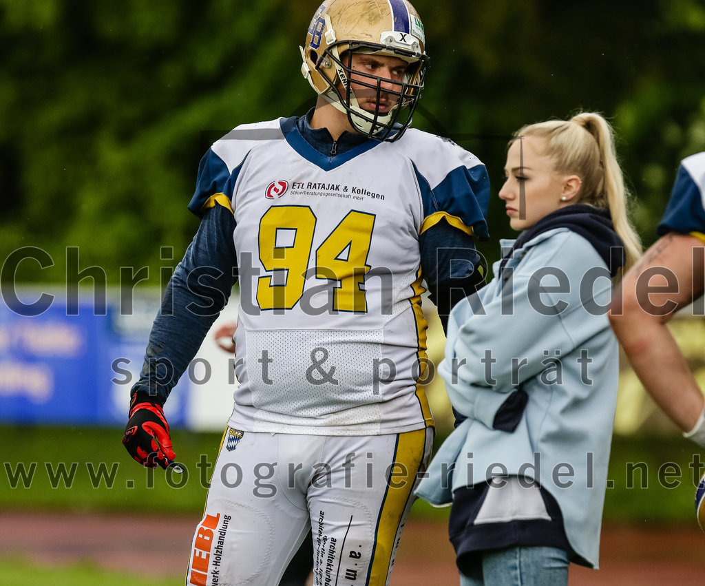 2022-05-29_082_Erding_Bulls_gegen_Nuernberg_Rams | Erding, Deutschland, 29.05.2022:
Fußball, Regionalliga 2022, 5. Spieltag, Erding Bulls gegen Nürnberg Rams, Endergebnis: 10:16

Markus Empl (Erding Bulls, #94)

Foto: Christian Riedel / fotografie-riedel.net