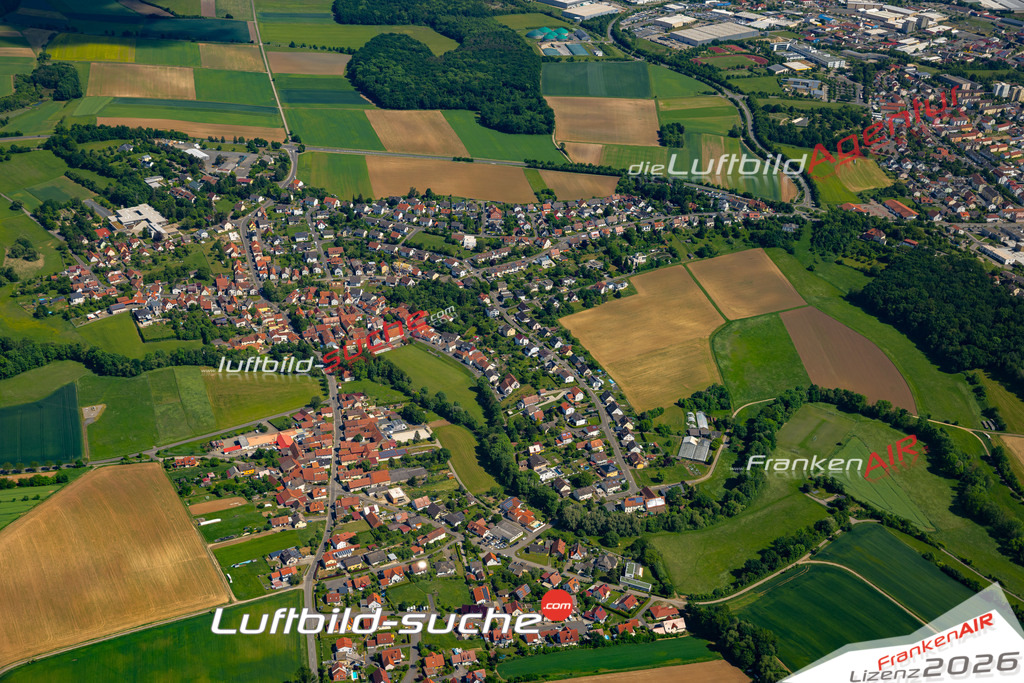 Die Luftaufnahme Sylbach - Haßfurt wurde 2022 vom Flugzeug aus (keine Drohne) erstellt. Hohe Auflösung -für große Poster und Wandbilder geeignet - Garantiert!