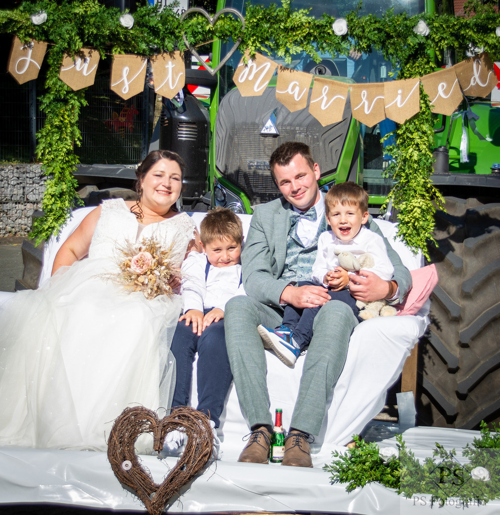 DSC_8969 | Hochzeitsfotograf aus Leidenschaft in Büren und Umgebung - Professionelle Hochzeitsreportagen mit emotionalen Fotos - Realisiert mit Pictrs.com