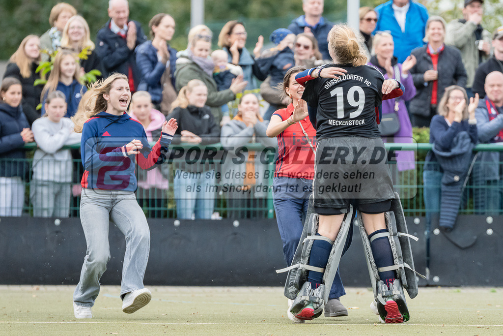 HK_20231022_106133 | Finale Deutsche Meisterschaft Feld WU16 Uhlenhorst Mülheim - Düsseldorfer HC am 22.10.2023 DHC, Düsseldorf ,