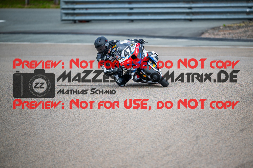 MaZZes_FotoMatrix_240503_6007705_6465 | STK1000