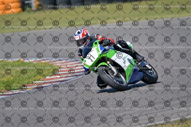 26BT01-1832 | 071 - Realisiert mit Pictrs.com