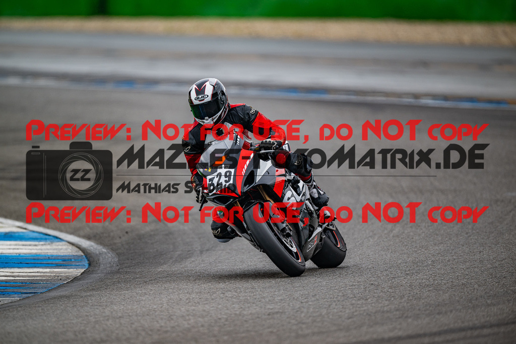 MaZZes_FotoMatrix_240702_6007705_2347 | GELB