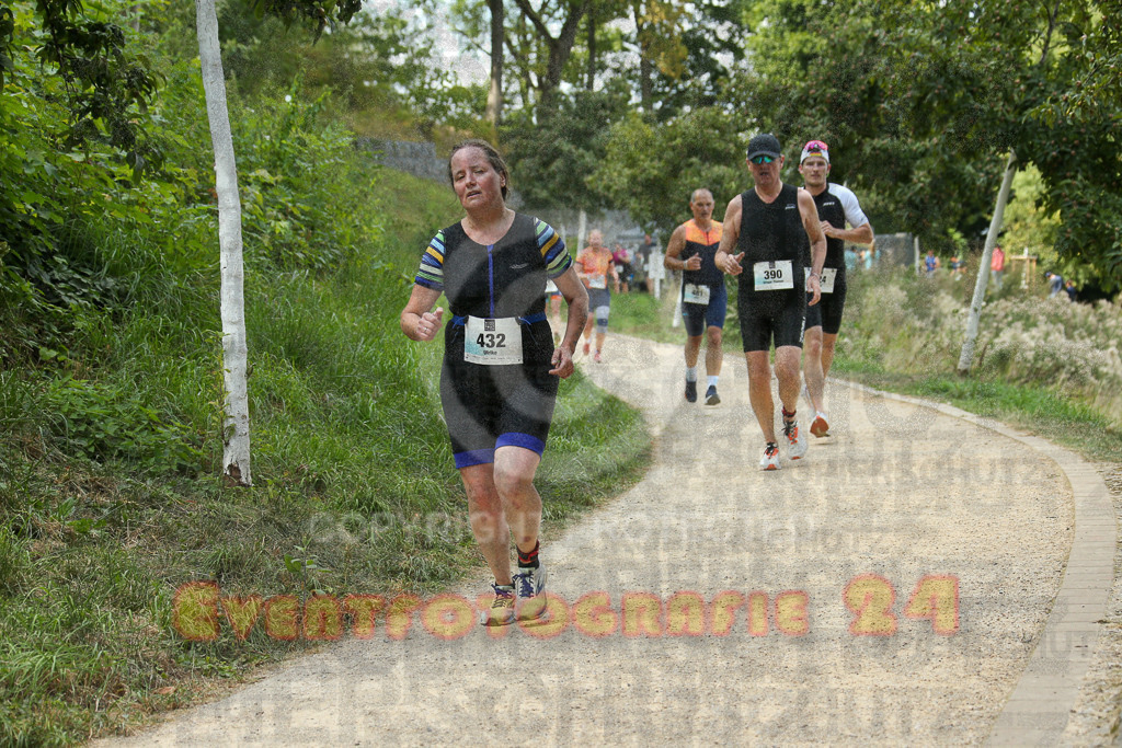 250824_1409_EX1_5198 | Sportfotografie im Rhein-Sieg Kreis, Köln, Bonn, NRW, Rheinland Pfalz, Hessen, etc. Unser Tätigkeitsfeld umfasst den Laufsport vom Volkslauf über den Marathon, Duathlon, Triathon bis zum Ultralauf wie Kölnpfad Ultra oder Schindertrail.