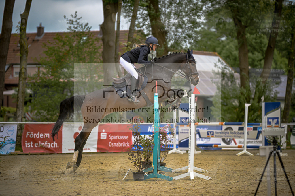 20240505-DOS_9570 | Entdecke hochwertige Reitturnierfotos von Foto Oger. Professionell, emotional und authentisch – jetzt Lieblingsmomente im Shop bestellen. - Realisiert mit Pictrs.com