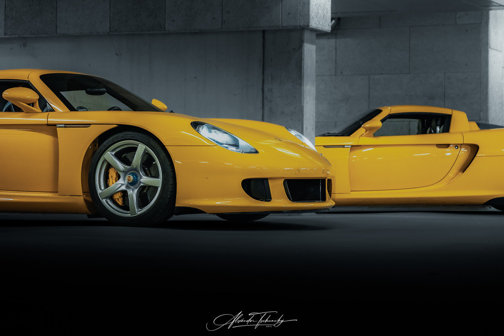 Carrera GT Double Trouble | Entdecken Sie die faszinierende Welt von Alexander Tschuncky Arts: Kreative Fotografie, atemberaubende Automobilkunst und hochwertiger Bilderdruck. Lassen Sie sich inspirieren! - Realisiert mit Pictrs.com