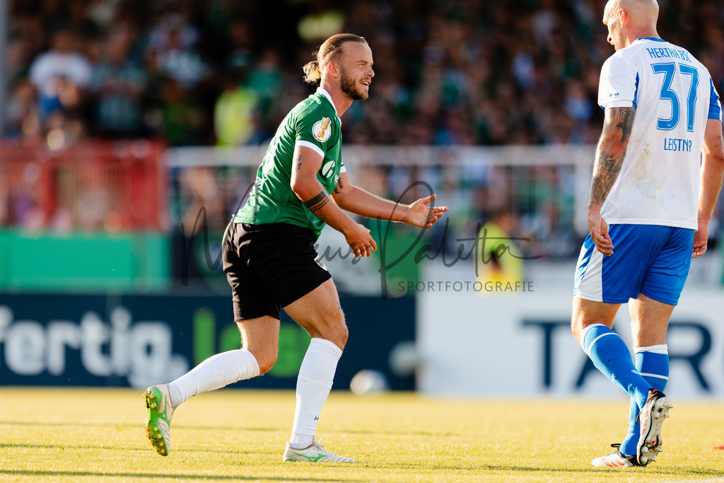DFB-Pokal 2025/2026, 1. Runde: SC Preußen Münster - Hertha BSC Berlin | Münster, 18.08.2025: DFB-Pokal 2025/2026, 1. Runde, SC Preußen Münster gegen Hertha BSC Berlin im LVM-Preußenstadion in Münster.(Foto: sportfotografie.ms | Markus Paletta) - Realisiert mit Pictrs.com