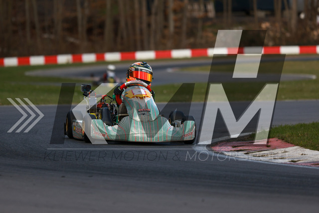 0DKP1827 | Kliewer Motion & Motorsport - Realisiert mit Pictrs.com