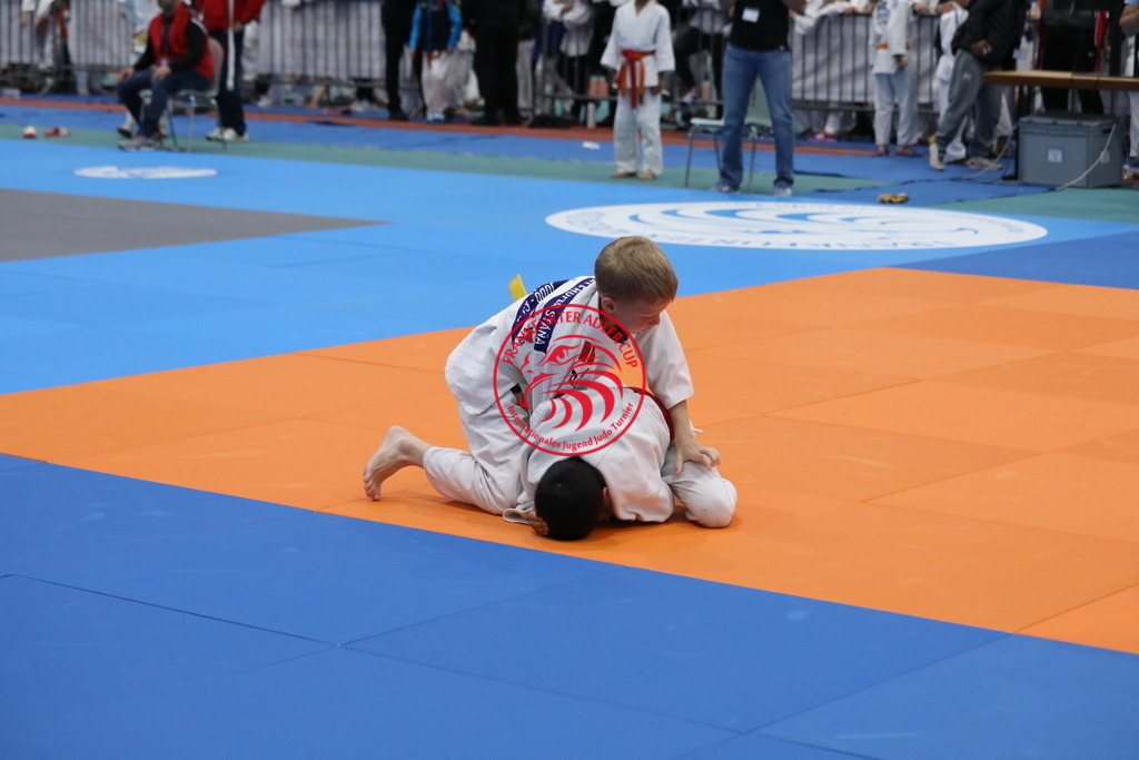 1J7A3103 | Fotos vom Adler Cup - Pictures from Adler Cup

Hier findet Ihr alle Eindrücke und großen Momente der Adler Cup Wochenenden. Here you will find all impressions and great moments of the Adler Cup weekends. - Realisiert mit Pictrs.com