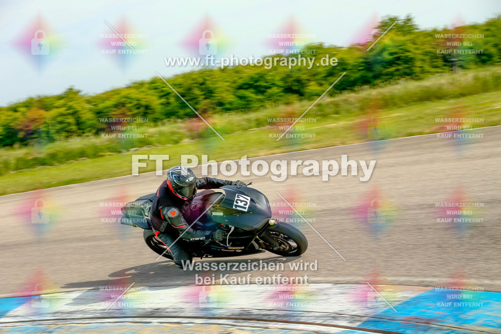 _MOT0826 | Hier findet Ihr Bilder von Touristenfahrten auf der Nürburgring Nordschleife oder von anderen Veranstaltungen die ich besucht habe. Viel Spass beim Durch Schauen 