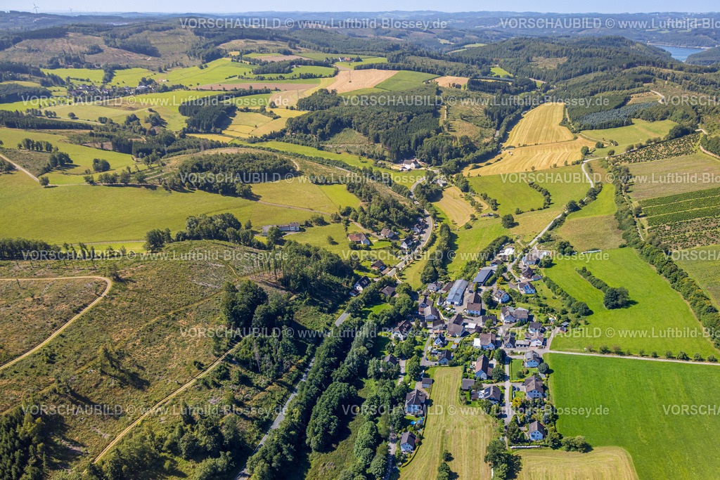 Attendorn250809635Repe | Luftbild, Wohngebiet Ortsansicht Ortsteil Repe, Hügellandschaft Waldgebiet, Repe, Attendorn, Sauerland, Nordrhein-Westfalen, Deutschland