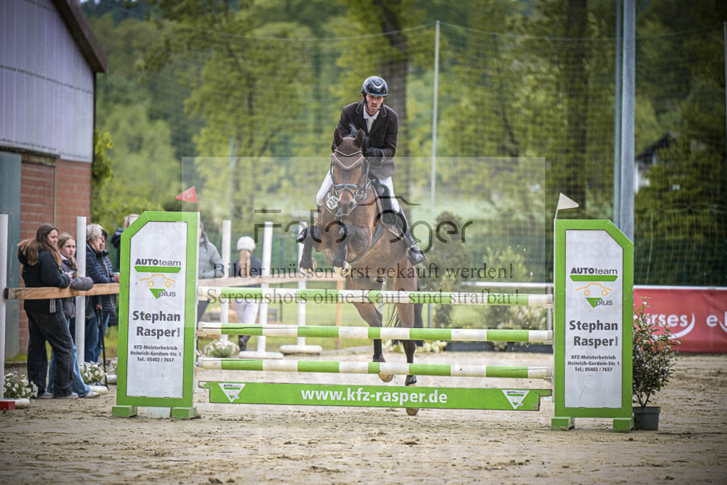 DOS_8262 | Entdecke hochwertige Reitturnierfotos von Foto Oger. Professionell, emotional und authentisch – jetzt Lieblingsmomente im Shop bestellen.Deutschlandweite Turnierfotografie. - Realisiert mit Pictrs.com