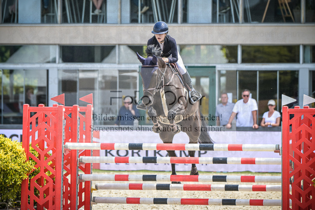 DOS_4236 | Entdecke hochwertige Reitturnierfotos von Foto Oger. Professionell, emotional und authentisch – jetzt Lieblingsmomente im Shop bestellen.Deutschlandweite Turnierfotografie. - Realisiert mit Pictrs.com