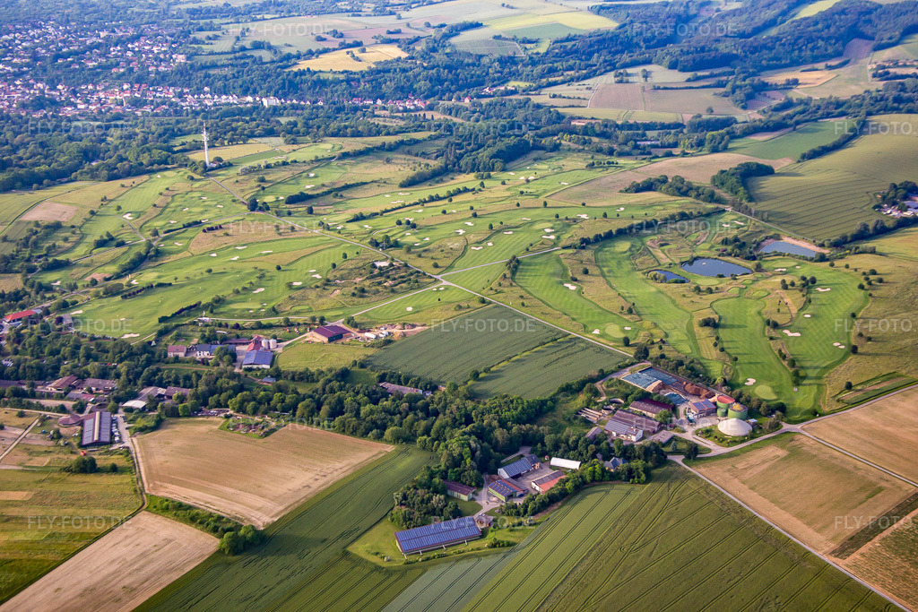Luftbild: Golfclub Bruchsal e.V in Bruchsal im Bundesland Baden-Württemberg in Deutschland. Foto: IMG_089323.jpg vom 10.06.2016 durch Werner Riehm/FLY-FOTO.de