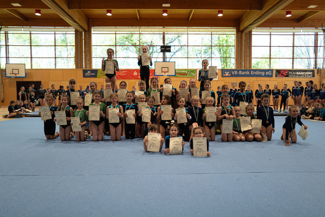 20260425 Gerätturnen  Vormittag Siegerehrung | Landkreismeisterschaften Erding 2026Datum: 20260425Ort: Erding(DE) - Sempt-Sport-HalleFotograf: Christian Habel