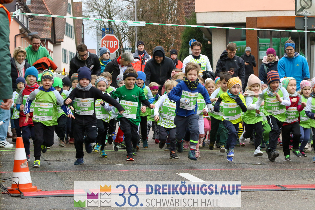 400m AOK Junior Cup | 3 Koenigslauf 2024 400m AOK Junior Cup - Realisiert mit Pictrs.com