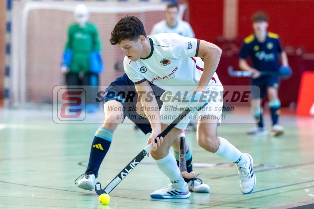HK_20250118_101777 | 1/4 Finale 1. Bundesliga Halle Herren Crefelder HTC - Zehlendorfer Wespen am 18.1.2025 Halle Glockenspitz, Krefeld , Julius Hayner ( Crefelder HTC #6 )