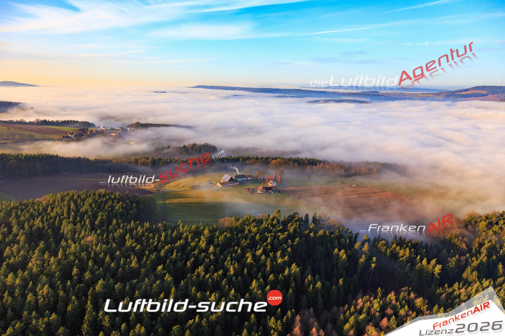 aktuelles Luftbild von Friedrichsberg Mainleus - Luftaufnahme wurde 2018 von https://frankenair.de mittels Flugzeug (keine Drohne) erstellt.