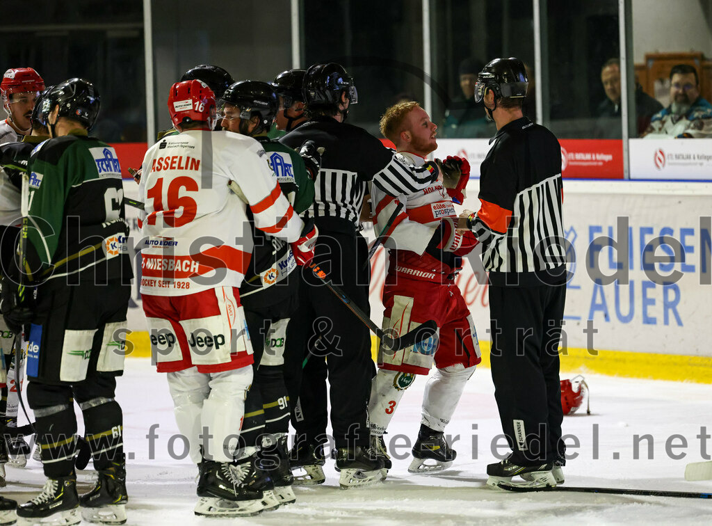 2023-03-10_146_TSV_Erding_gegen_TEV_Miesbach | Erding, Deutschland, 10.03.2023:
Eishockey, Bayernliga Playoffs 2022 / 2023, Halbfinale, TSV Erding gegen TEV Miesbach, Endergebnis: 2:0

Foto: Christian Riedel / fotografie-riedel.net