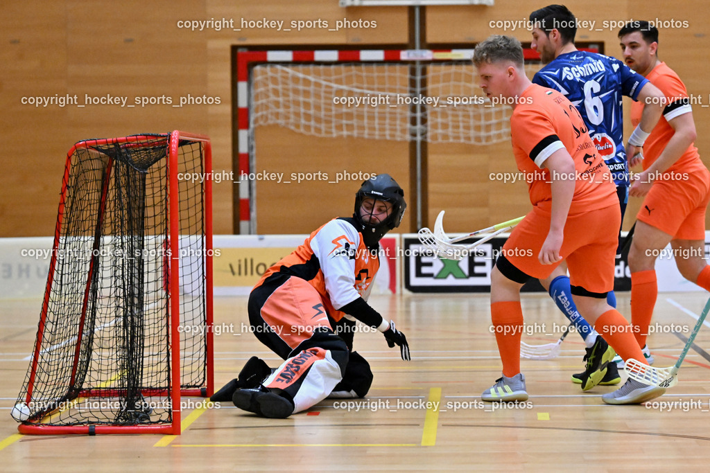 VSV Unihockey vs. SZPK Floorball | #99 Zoltán Szuri SZPK SÁROSI OPTIKA KOMÁROM, #13 Dominik Ördög SZPK SÁROSI OPTIKA KOMÁROM, #6 Timo Schmid VSV Unihockey, VSV Unihockey vs. SZPK Floorball, VSV Unihockey vs. SZPK Floorball am 23.11.2024 in Villach (Ballspielhalle St. Martin), Austria, (Photo by Bernd Stefan)