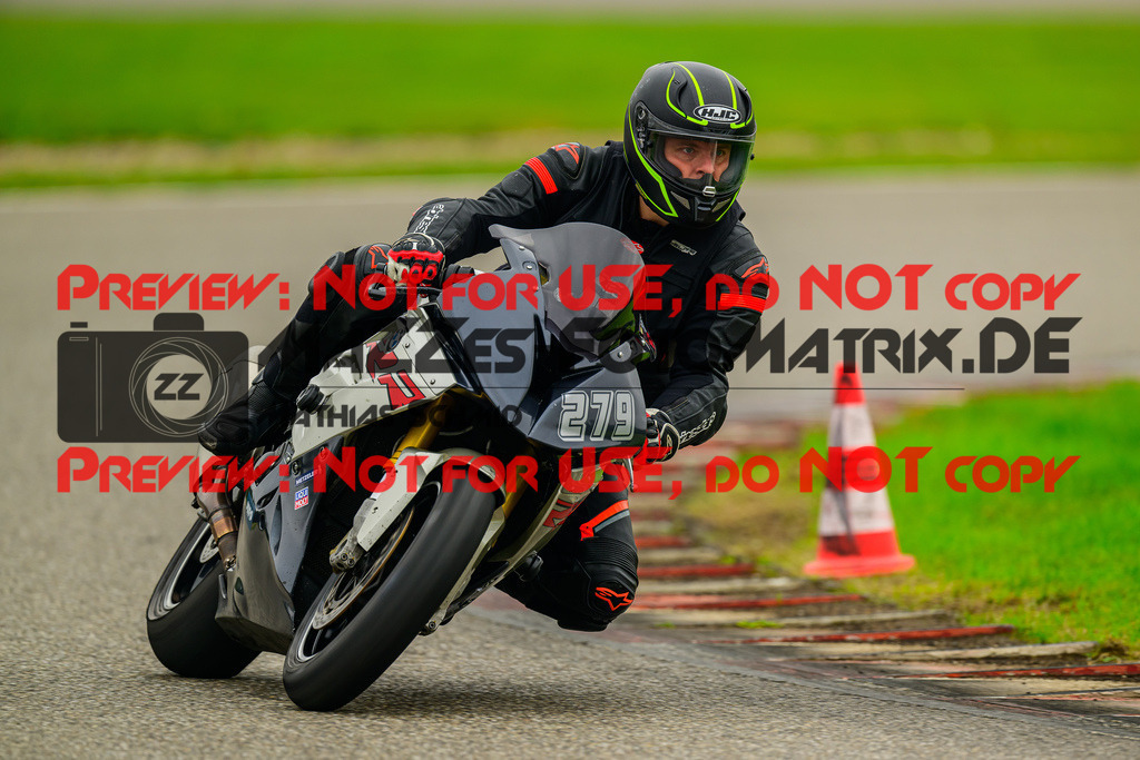 MaZZes_Fotomatrix_20241003_6007705_1624 | ROT