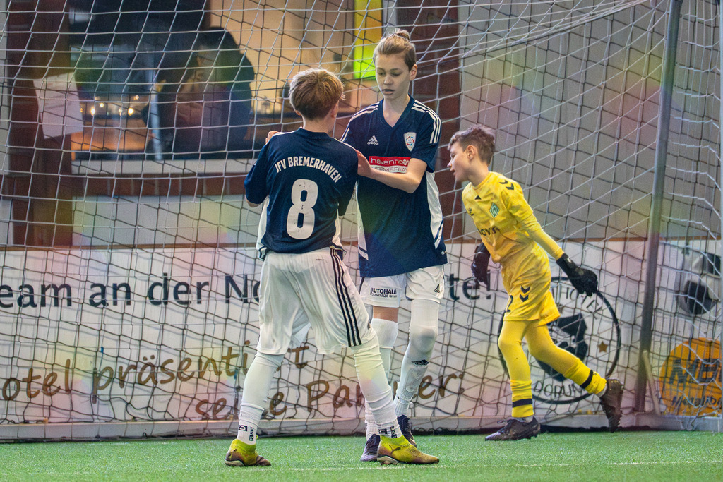blr.pics-220 | Professionelle Fußball- und Sportfotografie. Spielbilder online ansehen und kaufen – Einzelbilder oder komplette Galerien in hoher Qualität. - Realisiert mit Pictrs.com