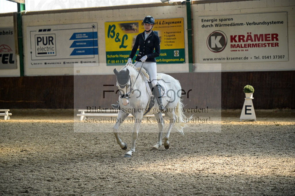Reitturnier Voxtrup | Entdecke hochwertige Reitturnierfotos von Foto Oger. Professionell, emotional und authentisch – jetzt Lieblingsmomente im Shop bestellen.Deutschlandweite Turnierfotografie. - Realisiert mit Pictrs.com
