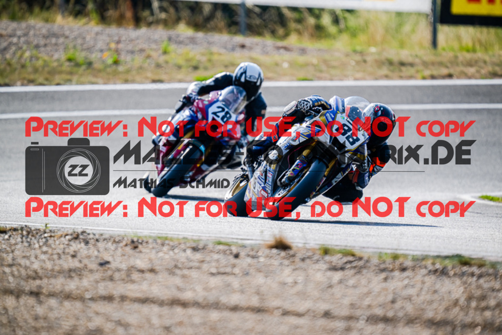 MaZZes_FotoMatrix_220722_9945 | PRO SUPERSTOCK