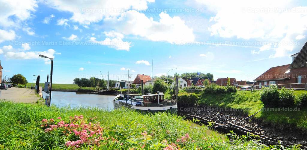 Freiburg_ELS_606969401p | Freiburg - Aufnahmedatum: 31.08.2010, Aufnahmehöhe:  m, Koordinaten:  - , Bildgröße: 2421 x  1181 Pixel - Copyright 2010 by Martin Elsen, Kontakt: Tel.: +49 157 74581206, E-Mail: info@schoenes-foto.deSchlagwörter: - Realisiert mit Pictrs.com