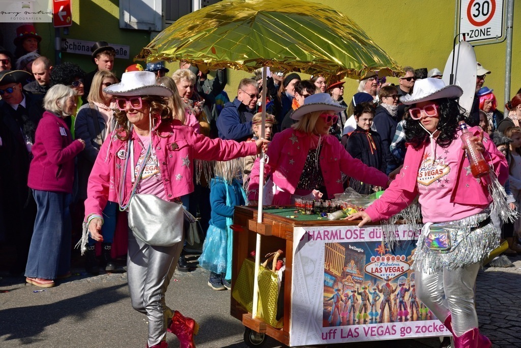 FaSoUmzug-082-RA | Fotoblog Schwarzwald, Foto Blog Wiesental, Pfaffenberg, Winterzauber, Zeller Bergland, Zell im Wiesental, Fotoblog Wiesental, Landschaftsfotos, Bilder Wiesental, Natur, Naturbilder, Fastnacht, Zeller Fastnacht, Zeller Fasnacht, Zeller Bergland, Belchen, - Realisiert mit Pictrs.com
