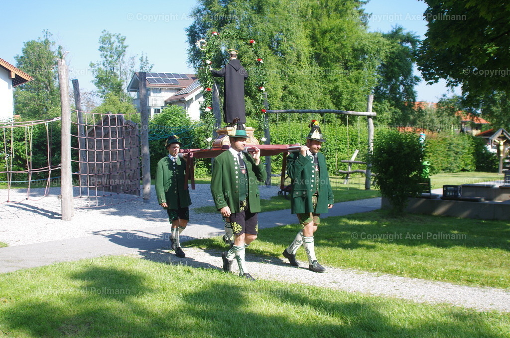 IMGP2911 | fotografiert von Axel PollmannLeonhardi Wallfahrt Benediktbeuern und Murnau, Fronleichnam, Fasching, Landschaft im Loisachtal und Benediktbeuern  - Realisiert mit Pictrs.com