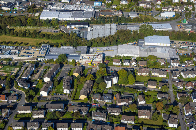 Plettenberg230908177 | Luftbild, Wohngebiet und Gewerbegebiet Ziegelstraße mit MVG Märkische Verkehrsgesellschaft GmbH,  MJ-Gerüst GmbH, Junior Kühlkörper GmbH und einer Baustelle mit Neubau, Alter Bahnhof und Baustelle, Karl Schulte KG, Plettenberg, Sauerland, Nordrhein-Westfalen, Deutschland