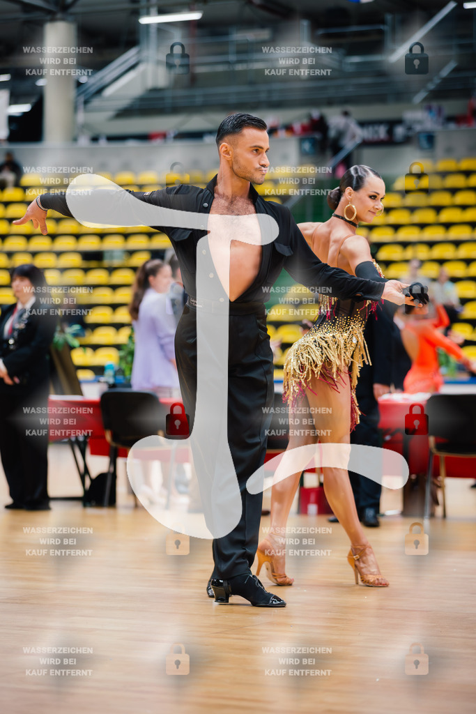 Hessen Tanzt WDSF International Open Latin 9th (12) Philip Andraus _ Ekaterina Tsvetkov (TTC Fortis Nova Maintal)-2025-05-18-4324 | Webshop for digital downloads and prints of dance sport, event & show photographer Julian Link - Realisiert mit Pictrs.com