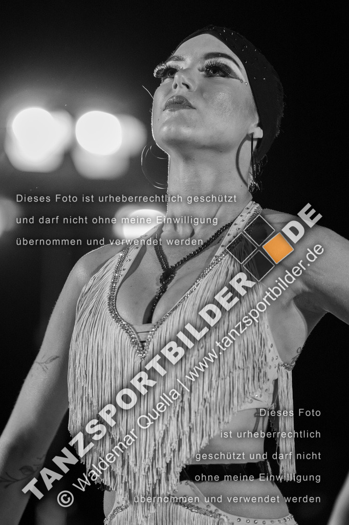 20250504-11228 | Hier finden Sie Tanz Bilder vom Latein und Standard Formationen tanzen. Sportbilder vom Tanzsport. Schöne Fotos und von Weltmeisterschaft, Europameisterschaft, Bundesliga, Regionalliga, Oberliga und Landesliga sowie von GOC Stuttgart, DanceComp, WM Bremen