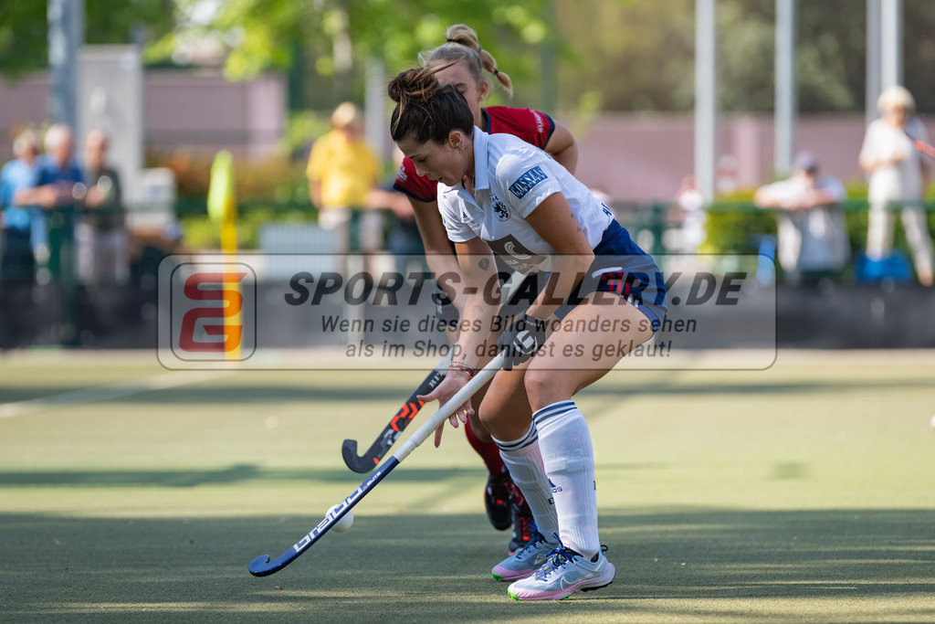 HK_20220903_109599 | 1. Bundesliga Damen Düsseldorfer HC - Berliner HC am 3.9.2022 DHC Düsseldorf, Düsseldorf , Agustina Albertarrio ( Düsseldorfer HC #9 )