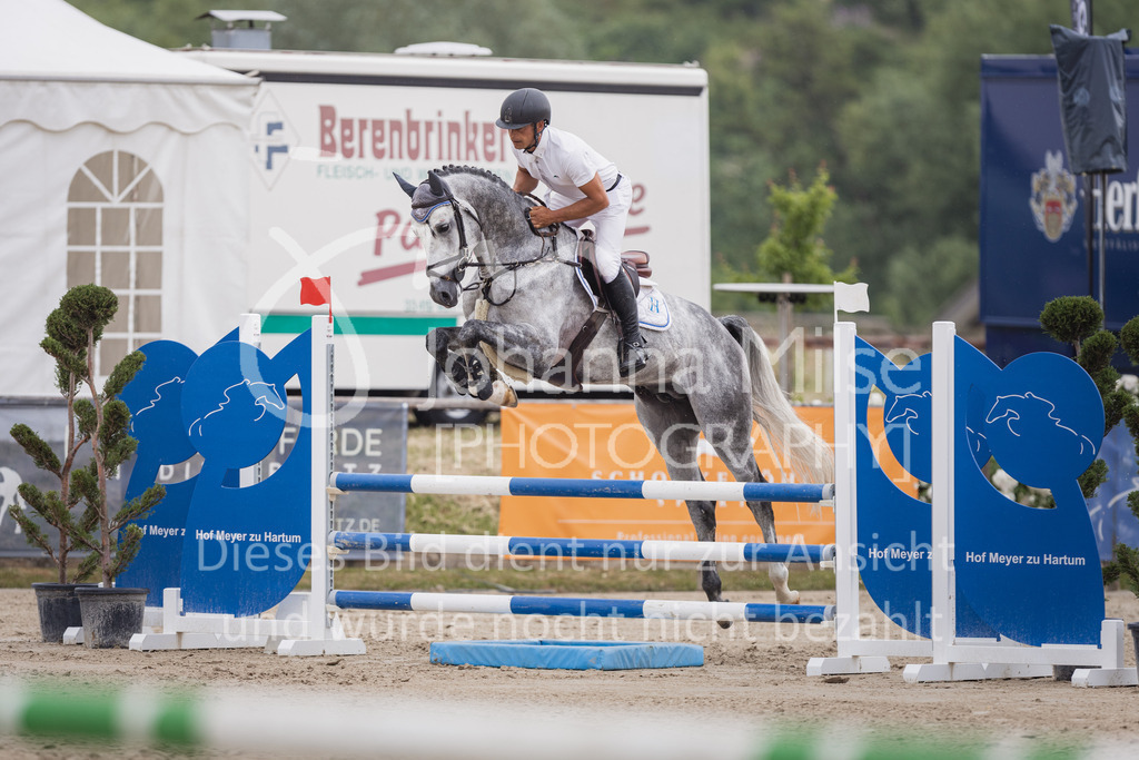 230622_PfSpTa_SprPfA2-104 | Deine schönsten Turniermomente als professionelle Fotos! Entdecke hochwertige Pferdesport-Fotografie im Online-Shop. Jetzt Fotos finden & bestellen!