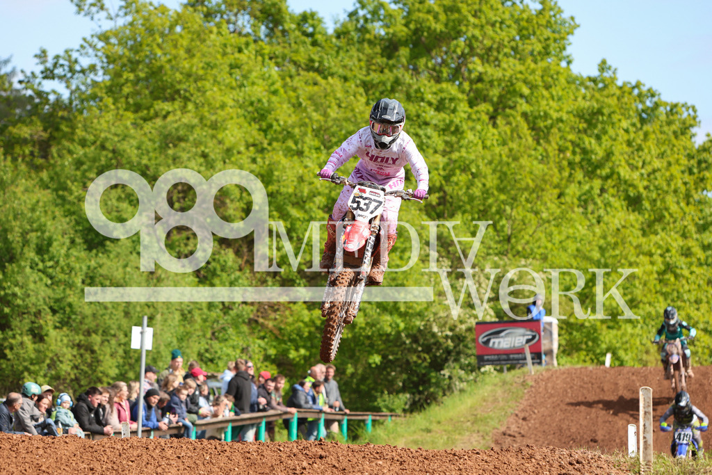 5E6A0790 | 989 MEDIAWORK