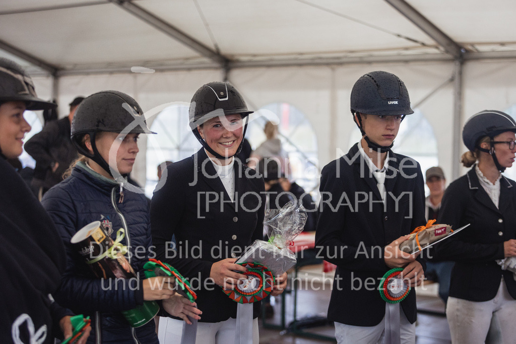 230727_BHO_Stil-L3-479 | Deine schönsten Turniermomente als professionelle Fotos! Entdecke hochwertige Pferdesport-Fotografie im Online-Shop. Jetzt Fotos finden & bestellen!