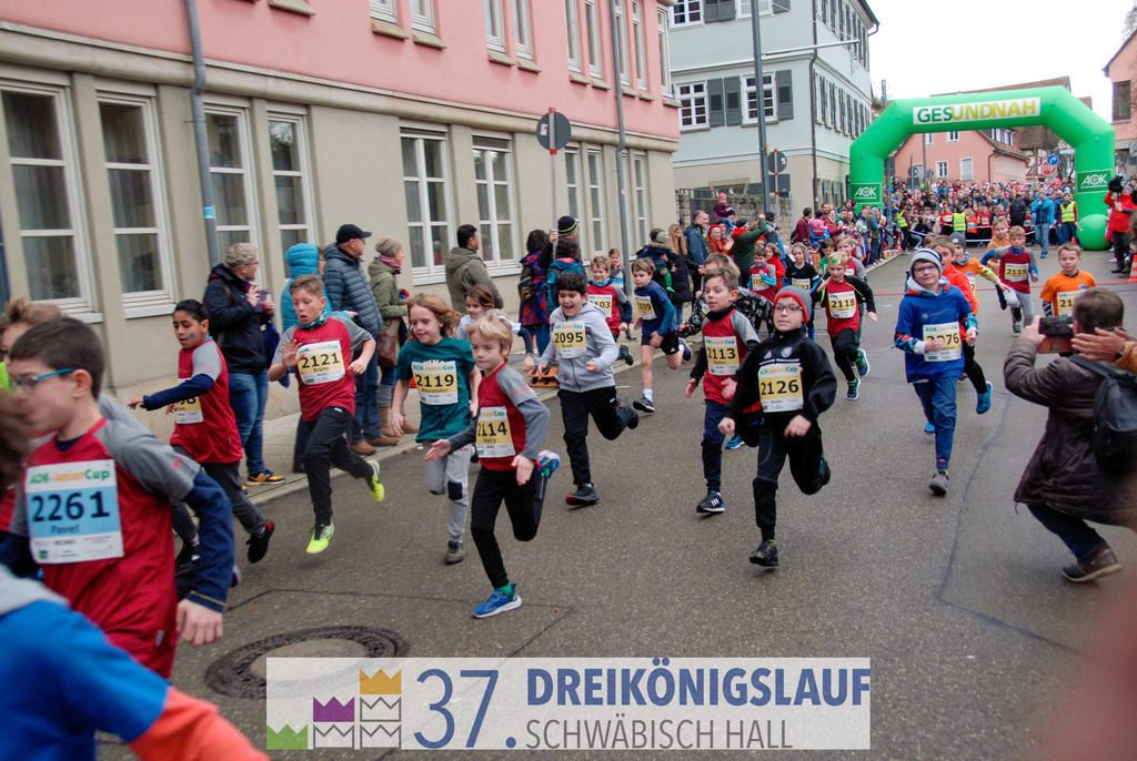 AOK JuniorCup 400m | 3Koenigslauf 2023 - Realisiert mit Pictrs.com