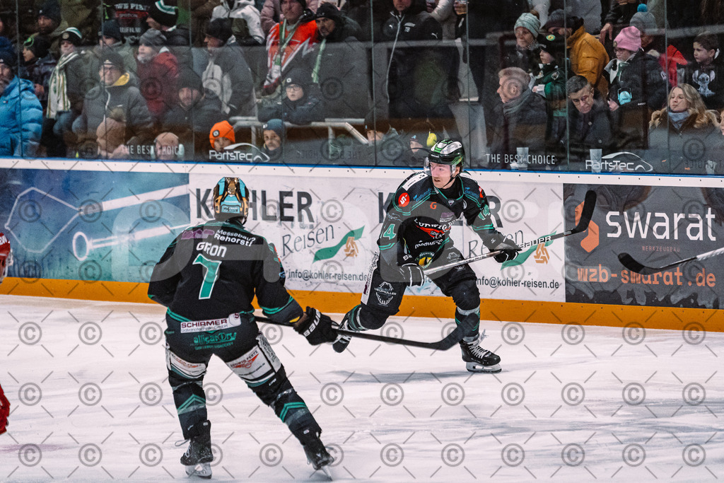 Alligators_vs_Peiting_04_01_2026-087 | Höchstadt Alligators Fotogalerie: Eishockey-Action aus Franken. Professionelle Spielfotos, Portraits & Stadionbilder zum Download. Jetzt entdecken! - Realized with Pictrs.com