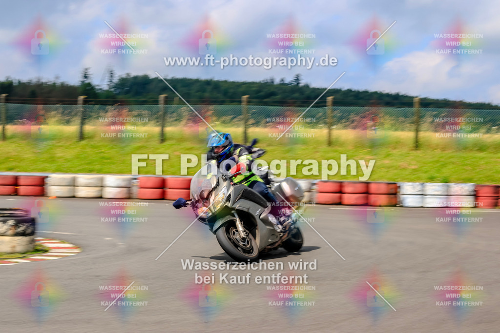 _TCM3302 | Hier findet Ihr Bilder von Touristenfahrten auf der Nürburgring Nordschleife oder von anderen Veranstaltungen die ich besucht habe. Viel Spass beim Durch Schauen 