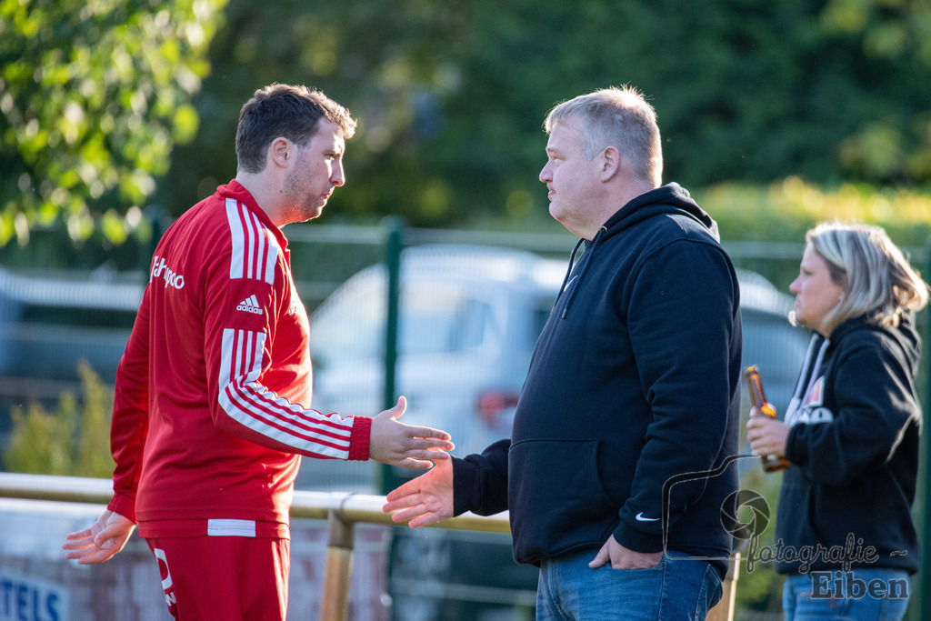TV Metjendorf-SVE Wiefelstede | Kreisliga Herren;TV Metjendorf (rot)-SVE Wiefelstede (schwarz) am 08.08.2023; in Metjendorf (Sportanlage Metjendorf), Photo: Philip Eiben 2023 - Realisiert mit Pictrs.com