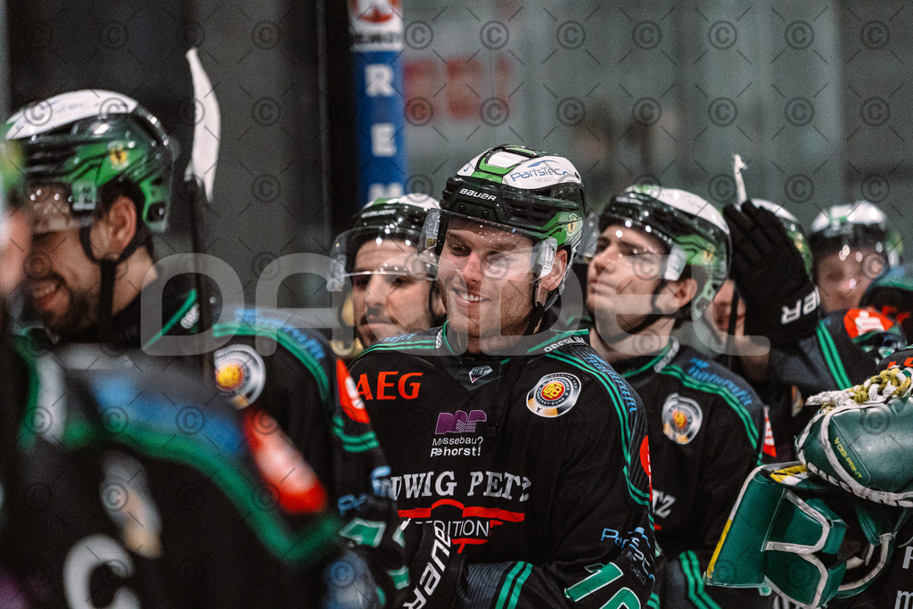 Alligators_vs_Lindau_20_02_2026-60 | Höchstadt Alligators Fotogalerie: Eishockey-Action aus Franken. Professionelle Spielfotos, Portraits & Stadionbilder zum Download. Jetzt entdecken! - Realisiert mit Pictrs.com