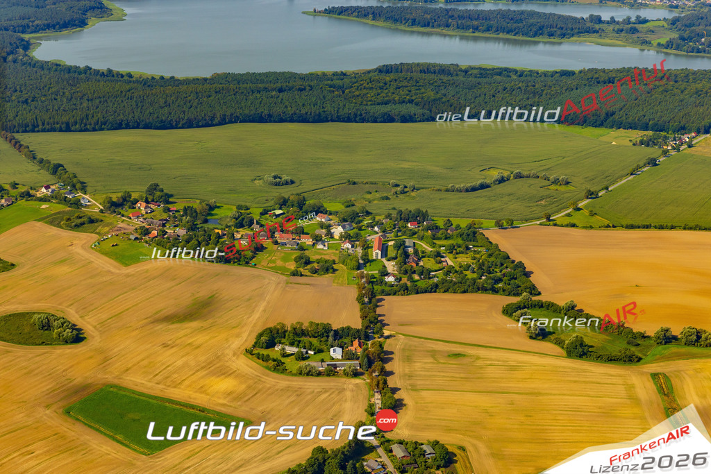 Vs Google Maps Lübberstorf - Die Luftaufnahme wurde 2025 vom UL-Flugzeug heraus erstellt ( keine Drohnenaufnahme ) - Hochauflösende Luftaufnahme - für Wandbilder und großformatige Ausdrucke geeignet. Das besondere Geschenk!Hier alle&nbsp;Infos zur Lizenzierung der LuftaufnahmeWir fliegen auch dieses Jahr wieder in Ihre Region um Luftbilder zu erstellen.- Luftbild anfragen